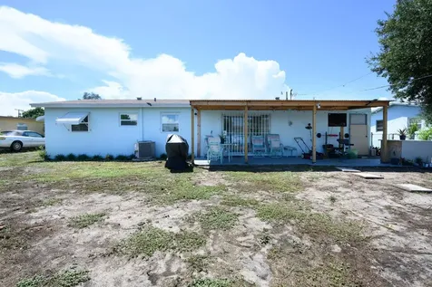 310 W 16th Way Riviera Beach FL 33404