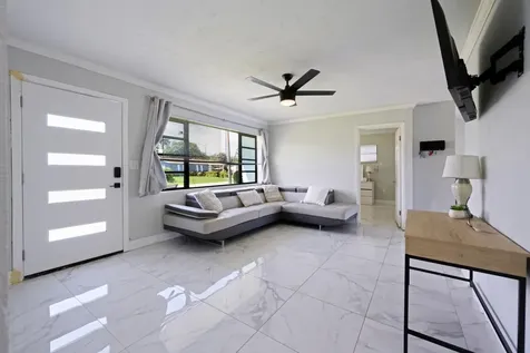 310 W 16th Way Riviera Beach FL 33404