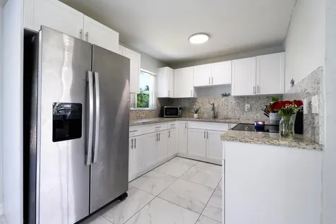 310 W 16th Way Riviera Beach FL 33404