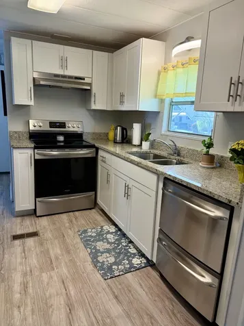 176 W Caribbean Port Saint Lucie FL 34952