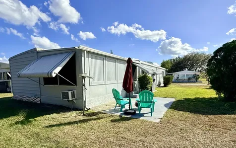 176 W Caribbean Port Saint Lucie FL 34952