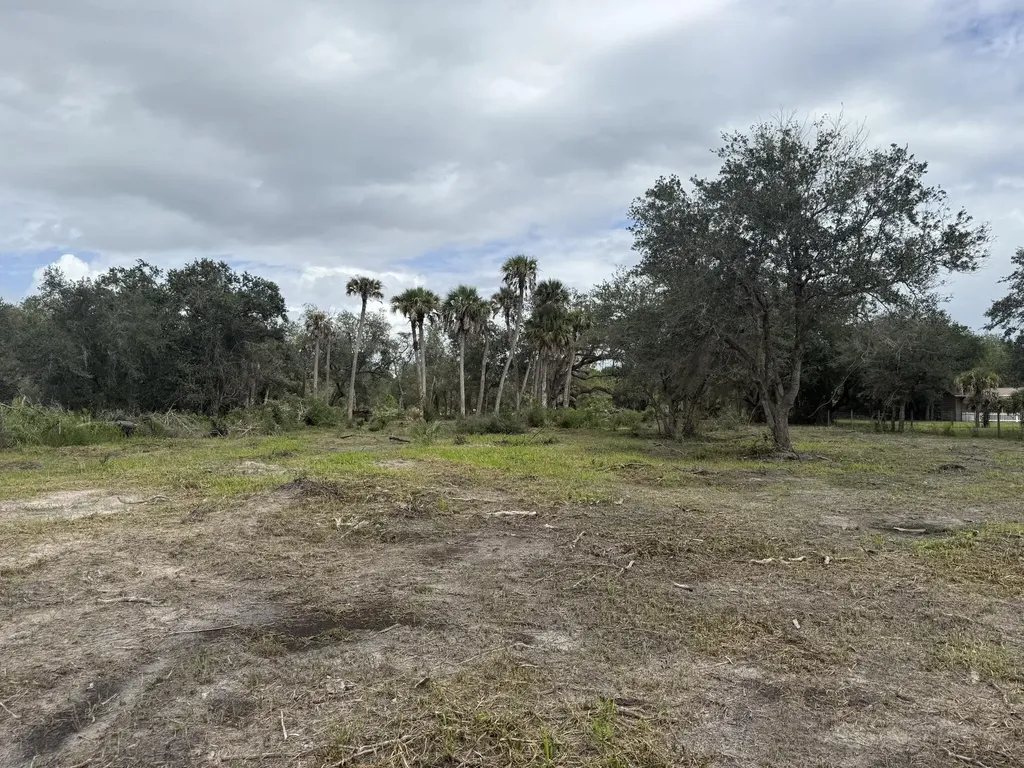 15723 NW 304th Street Okeechobee FL 34972
