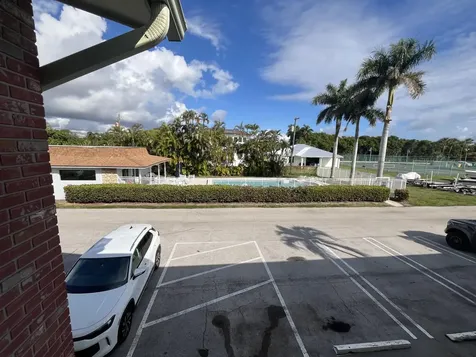 658 Ne 6th Court Boynton Beach FL 33435