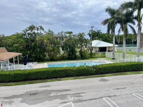 658 Ne 6th Court Boynton Beach FL 33435