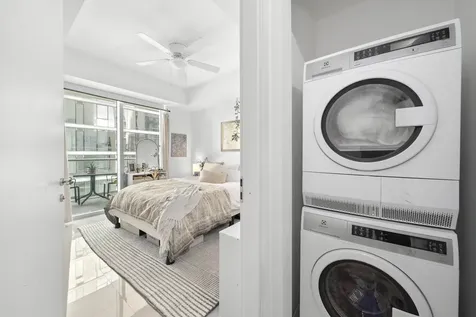 300 S Biscayne Boulevard Miami FL 33131