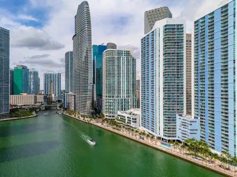 300 S Biscayne Boulevard Miami FL 33131