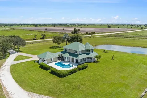 13700 Sw Groveside Drive Stuart FL 34997