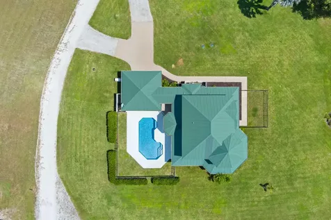 13700 Sw Groveside Drive Stuart FL 34997