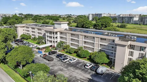 2651 S Palm Aire Drive Pompano Beach FL 33069