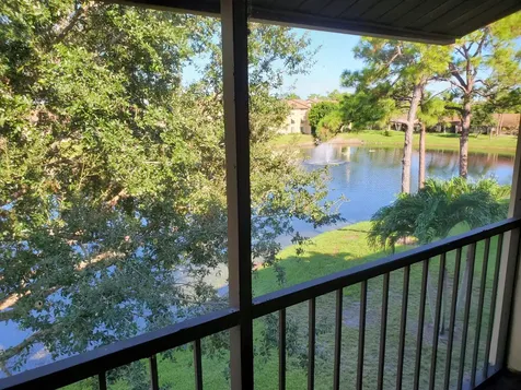 629 Sea Pine Way Greenacres FL 33415