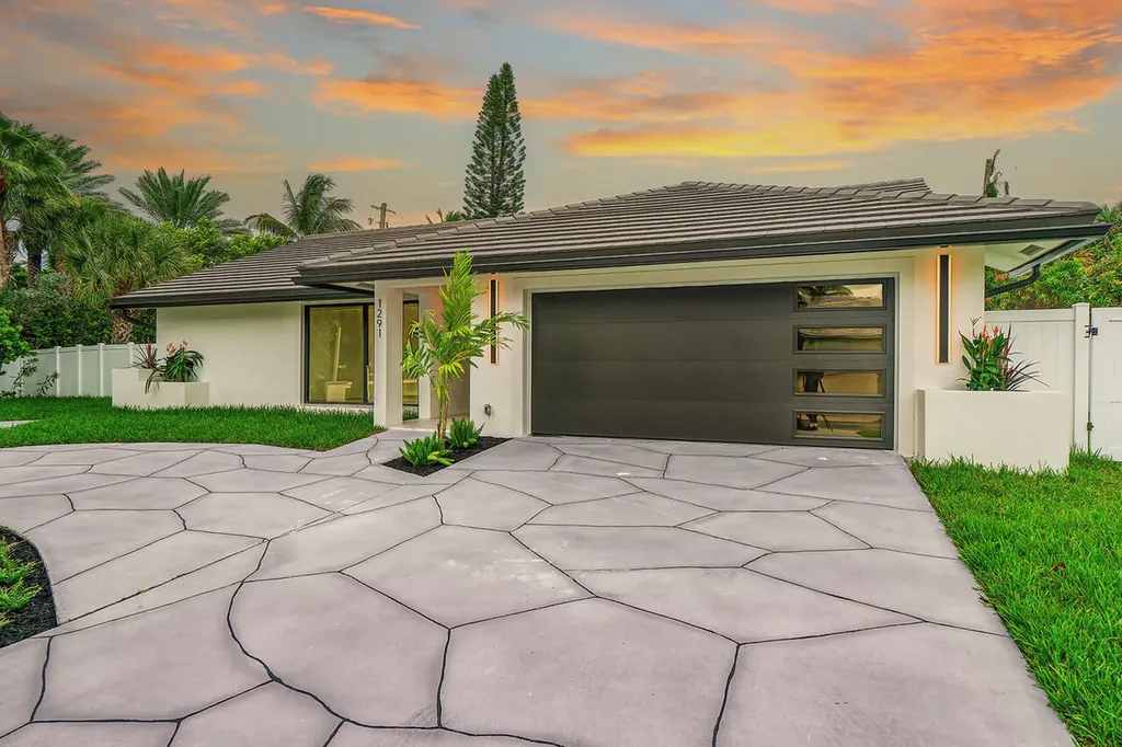 1291 Bimini Lane Singer Island FL 33404