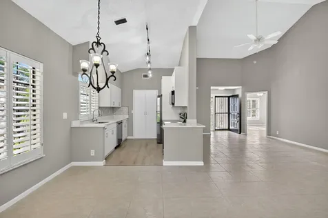 8041 Aberdeen Drive Boynton Beach FL 33472