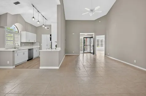 8041 Aberdeen Drive Boynton Beach FL 33472