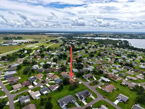 211 Brentwood Drive Lake Placid FL 33852