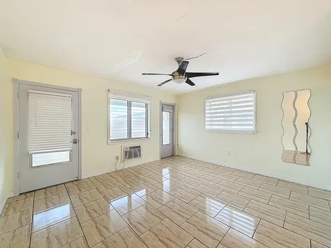 15610 Ne 6th Avenue Miami FL 33162