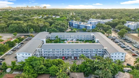 15610 Ne 6th Avenue Miami FL 33162