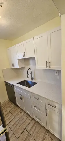15610 Ne 6th Avenue Miami FL 33162