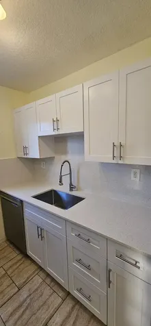 15610 Ne 6th Avenue Miami FL 33162