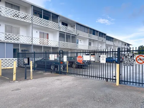 15610 Ne 6th Avenue Miami FL 33162
