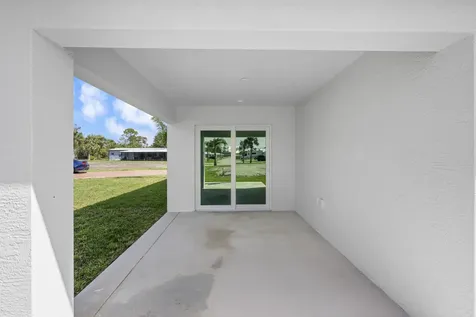 54 La Villa Way Fort Pierce FL 34951