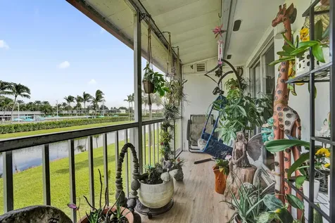 40 Saxony A Delray Beach FL 33446