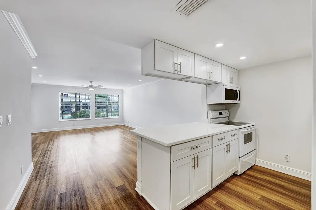 6315 La Costa Drive Boca Raton FL 33433