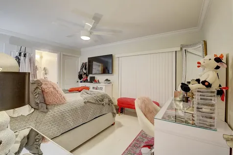 274 Capri F Delray Beach FL 33484
