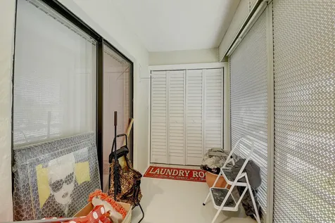274 Capri F Delray Beach FL 33484