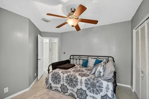 801 Harbour Pointe Way Greenacres FL 33413