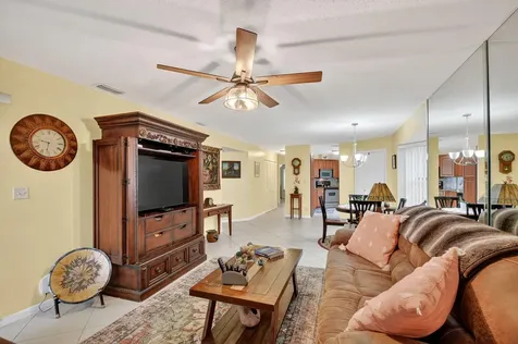 801 Harbour Pointe Way Greenacres FL 33413