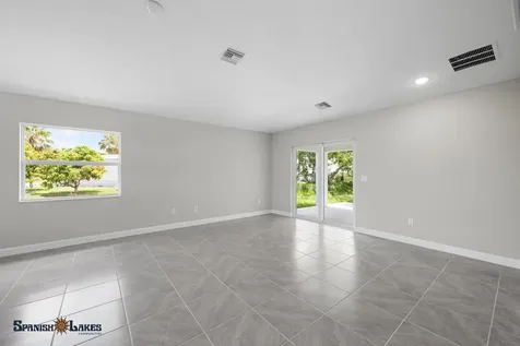 10 Nuestra Calle Lane Port Saint Lucie FL 34952