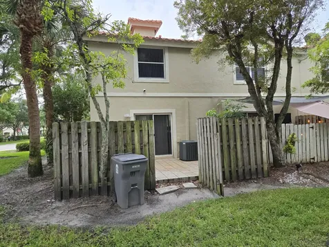841 Summit Lake Drive West Palm Beach FL 33406