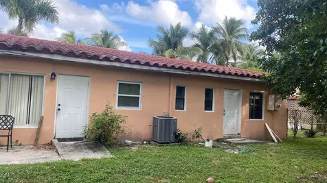 531 E Evanston Circle Fort Lauderdale FL 33312