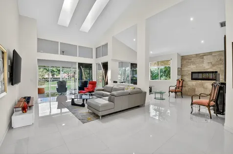 2421 Nw 59th Street Boca Raton FL 33496