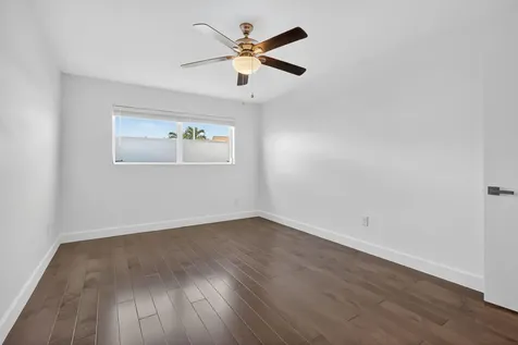 110 Shore Court North Palm Beach FL 33408