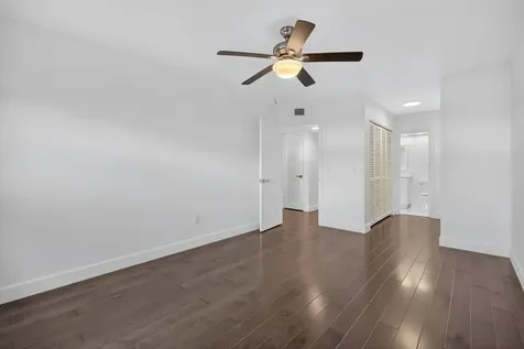 110 Shore Court North Palm Beach FL 33408