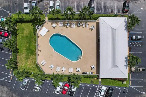 110 Shore Court North Palm Beach FL 33408