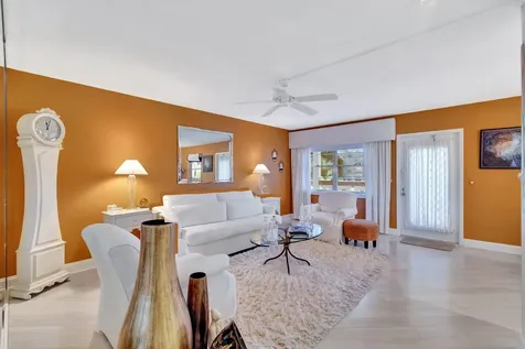 2026 Cornwall B Boca Raton FL 33434