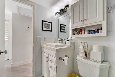 2026 Cornwall B Boca Raton FL 33434