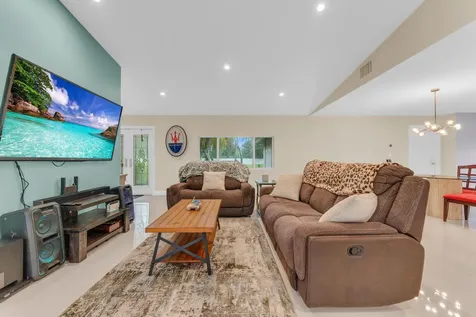 22057 Woodset Way Boca Raton FL 33428