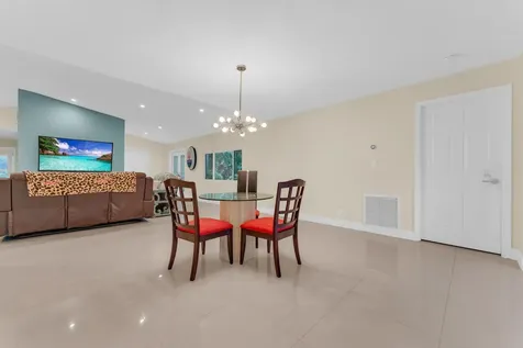22057 Woodset Way Boca Raton FL 33428