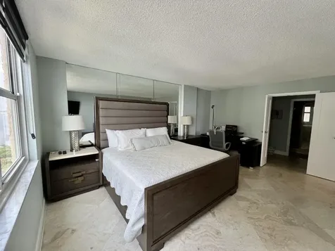 5440 N Ocean Drive Singer Island FL 33404
