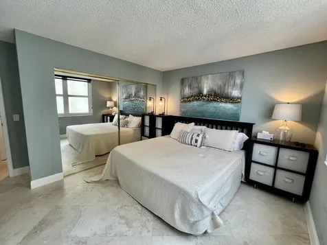 5440 N Ocean Drive Singer Island FL 33404