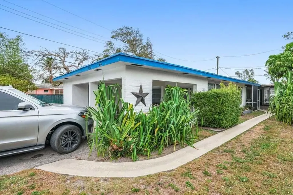 431 SW 1st Avenue Boynton Beach FL 33435