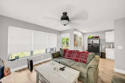 431 SW 1st Avenue Boynton Beach FL 33435