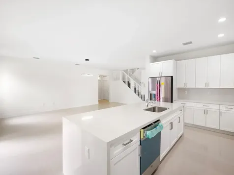 355 Sw 87th Avenue Miami FL 33144