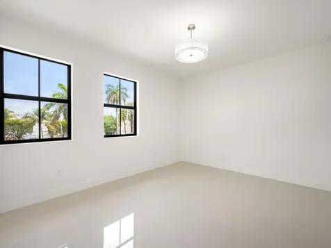 355 Sw 87th Avenue Miami FL 33144