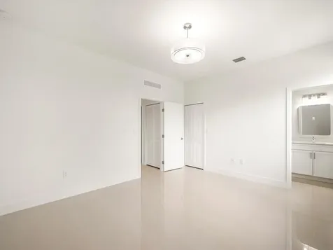 355 Sw 87th Avenue Miami FL 33144