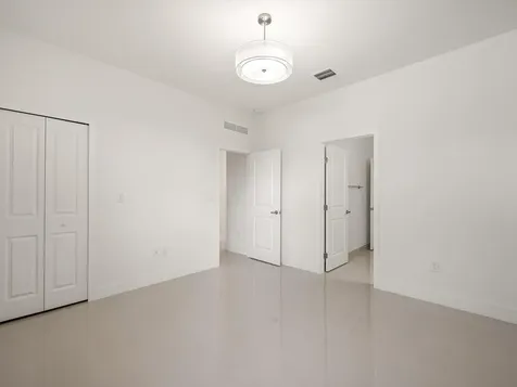 355 Sw 87th Avenue Miami FL 33144