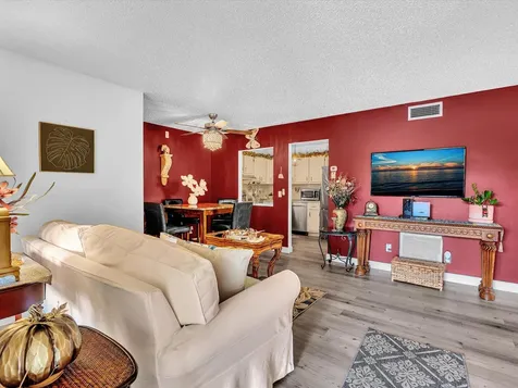 342 Pine Ridge Circle Greenacres FL 33463